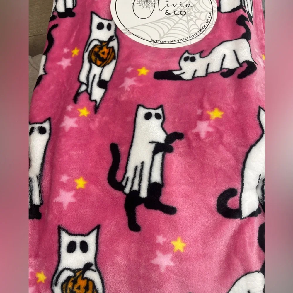 Pink Halloween Ghost Cats Black Cats with Pumpkins Fall Plush Blanket 60x70 NWT